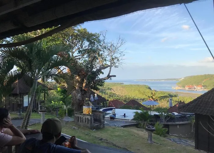 ホリデーパーク Sunrise Hut's レンボンガン島